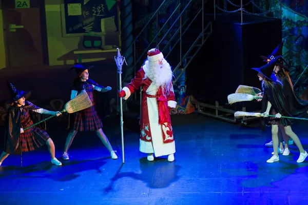 Новогодний мюзикл в Доме музыки "Новогодние приключения маленьких волшебников"